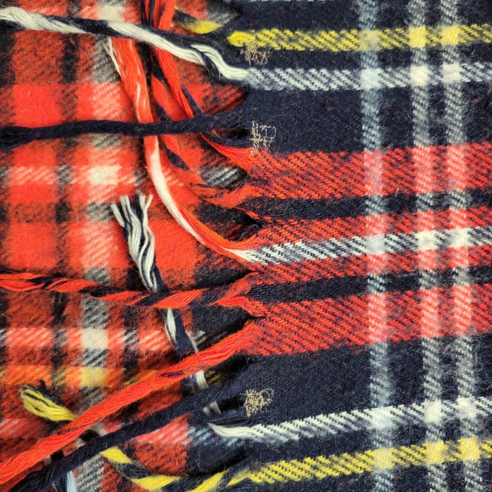 Troy Robe Plaid Oversized Throw Stadium Blanket Black Red White VTG Fringed - Picture 3 of 7